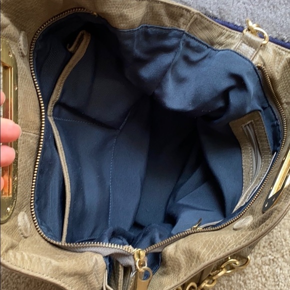 BCBGMAXAZRIA tan snakeskin leather tote - Picture 5 of 6